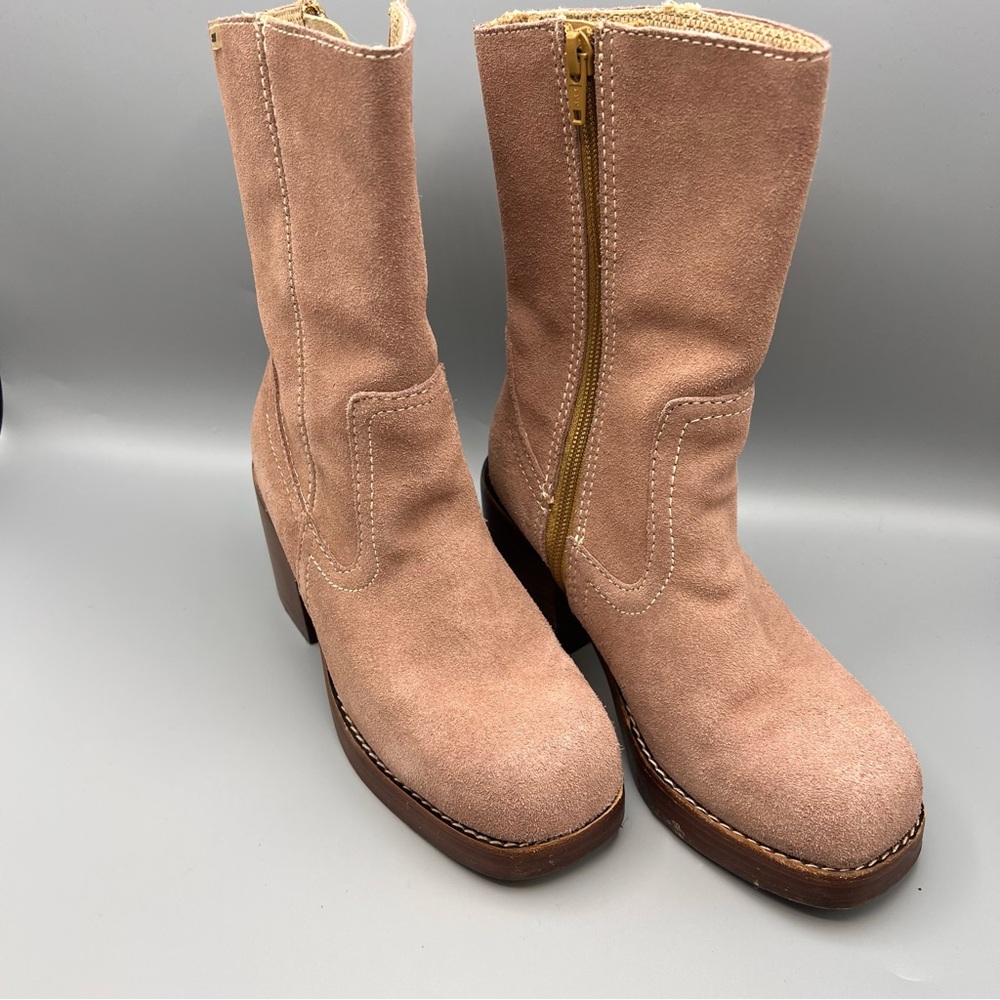 Rare! Vintage Y2K Chunky Suede Boots Soda 6.5 
Women’s pink ish brown ish ?